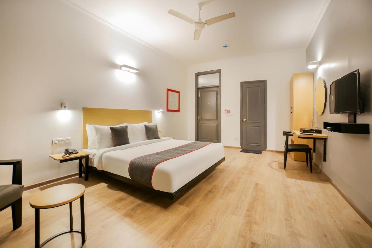 Townhouse 330 Dlf Phase-2 Near Leisure Valley Park Gurgaon Buitenkant foto
