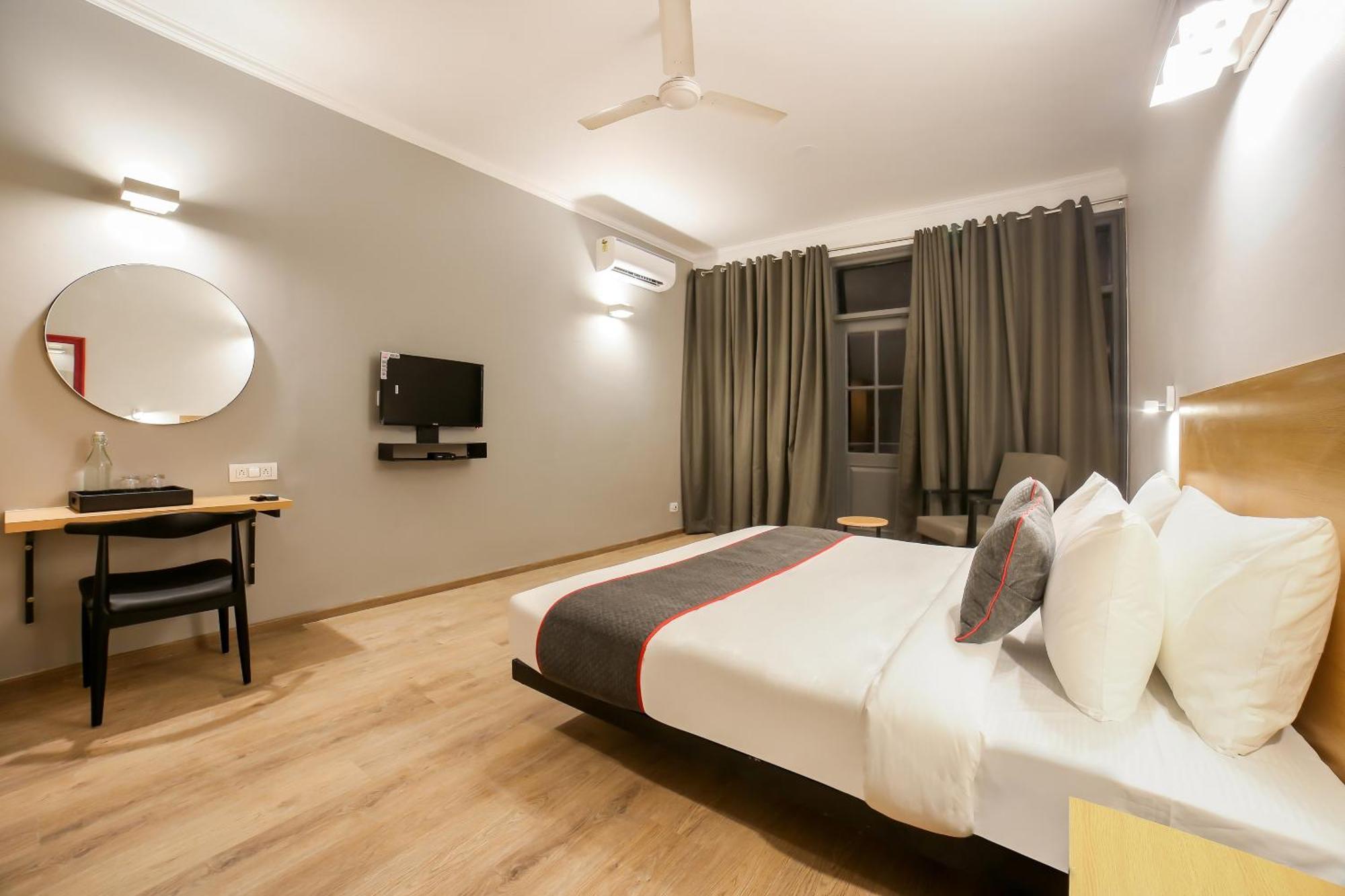 Townhouse 330 Dlf Phase-2 Near Leisure Valley Park Gurgaon Buitenkant foto