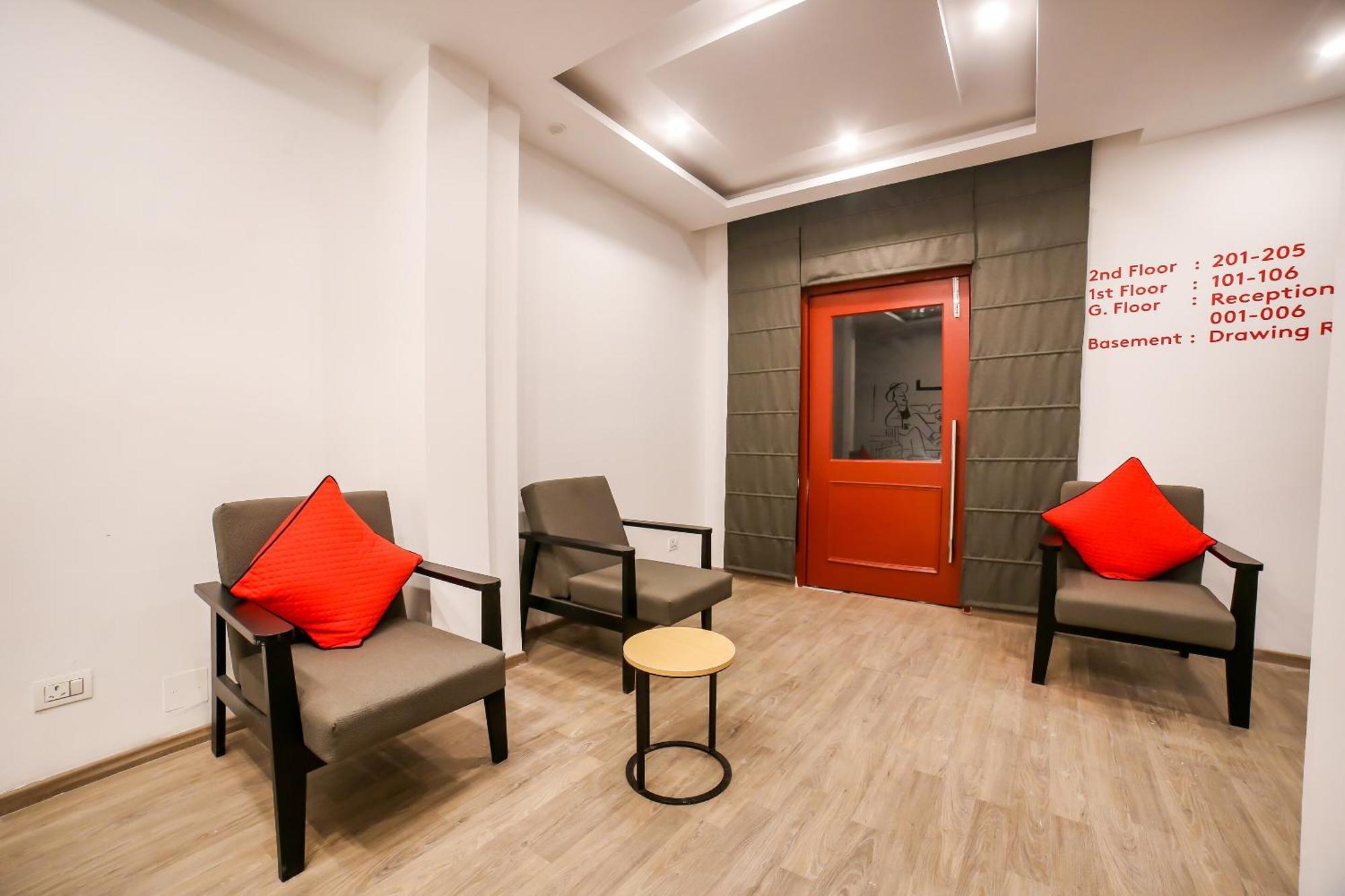 Townhouse 330 Dlf Phase-2 Near Leisure Valley Park Gurgaon Buitenkant foto